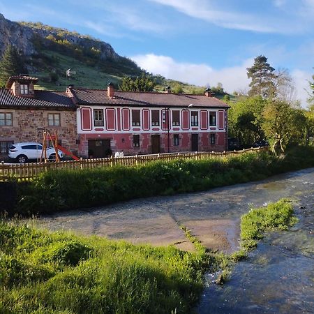 Casa Entrenidos Pensionat Mudá Exteriör bild