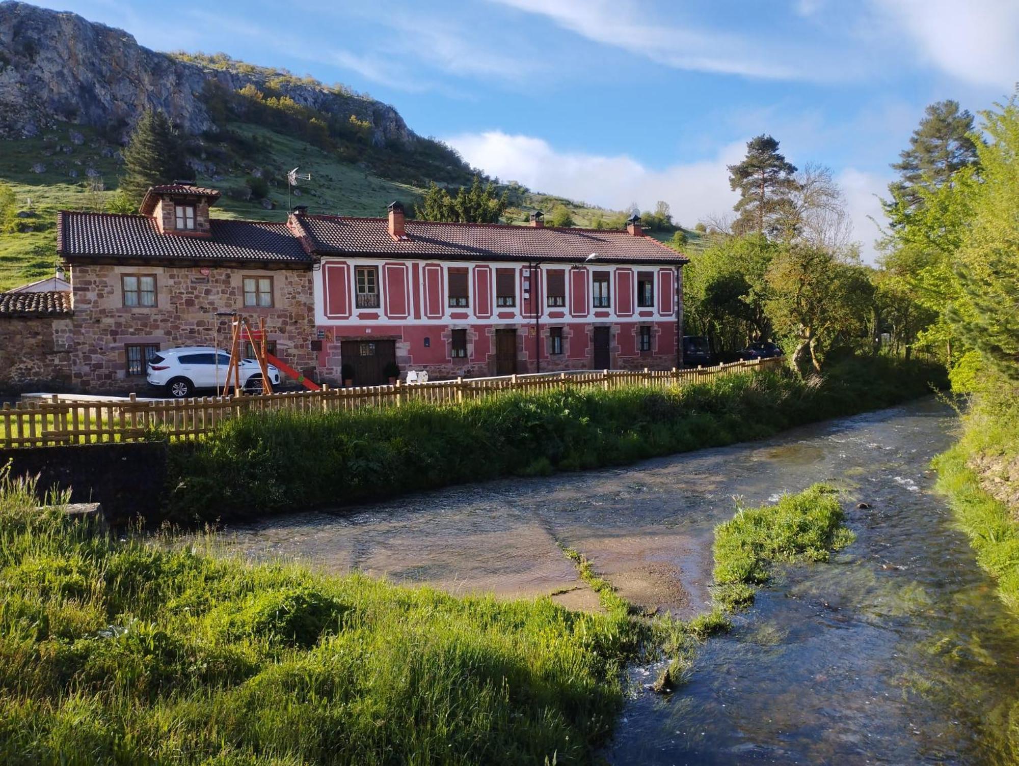 Casa Entrenidos Pensionat Mudá Exteriör bild